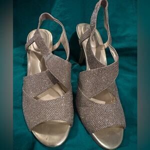 Bandolino Sliver Stappy Sling Back Glitter Shine Heels Sz 9